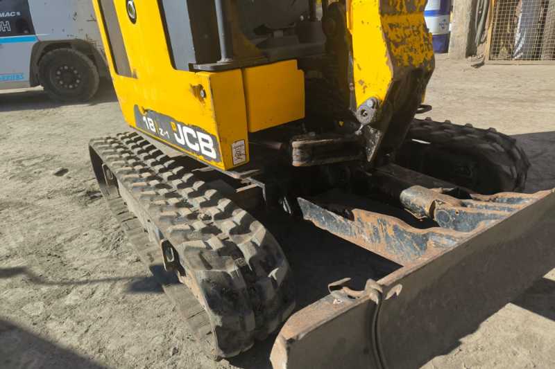 OmecoHub - Immagine JCB 18Z1